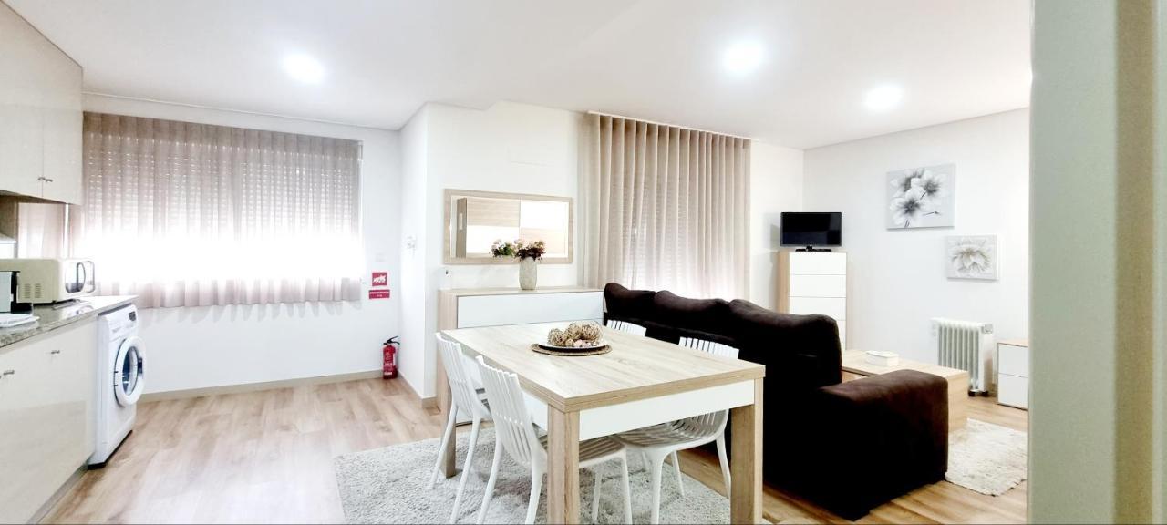 Imperial Apartment 1, 2 E 3 ブラガ エクステリア 写真