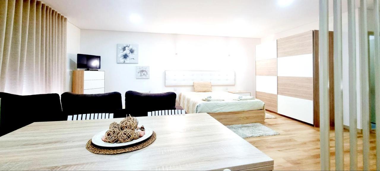Imperial Apartment 1, 2 E 3 ブラガ エクステリア 写真
