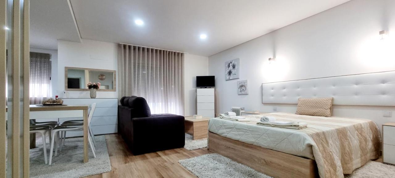 Imperial Apartment 1, 2 E 3 ブラガ エクステリア 写真